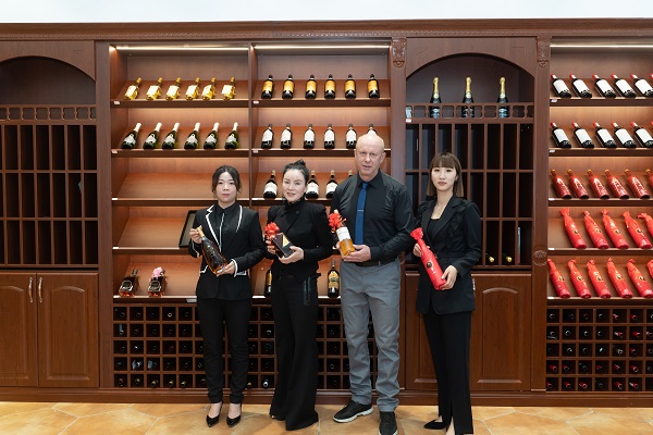 想做紅酒生意怎么選擇加盟的品牌？