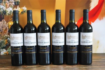 代理法國(guó)紅酒價(jià)格是多少